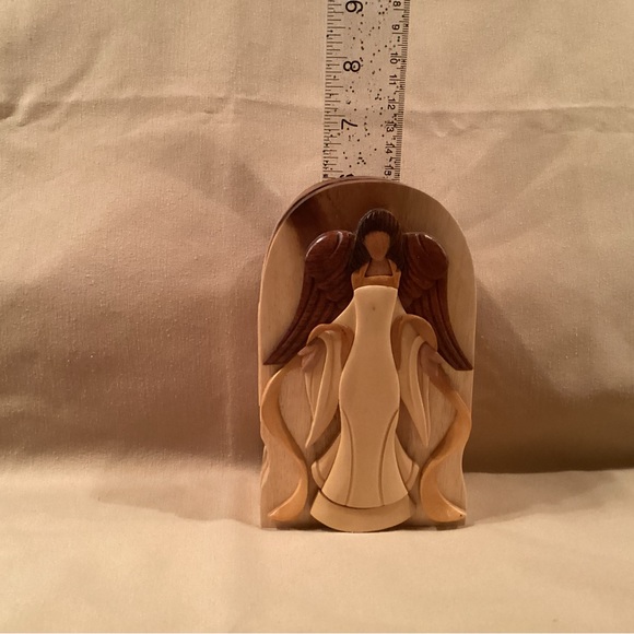 Daniel Terrico carved box - Picture 9 of 10